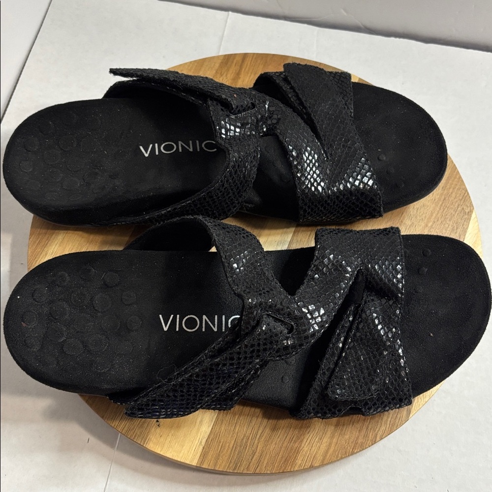Vionic Black Sequin Slide Sandals Sz 8 Excellent Condition